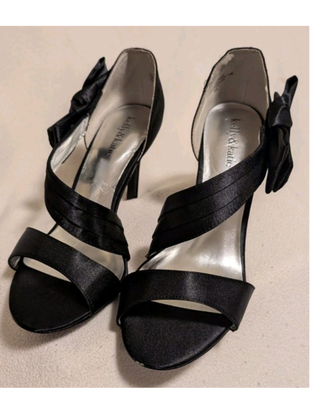 KELLY & KATIE Woman’s Strappy High Heel Shoes Back Bow Accent Size 9.5 N16